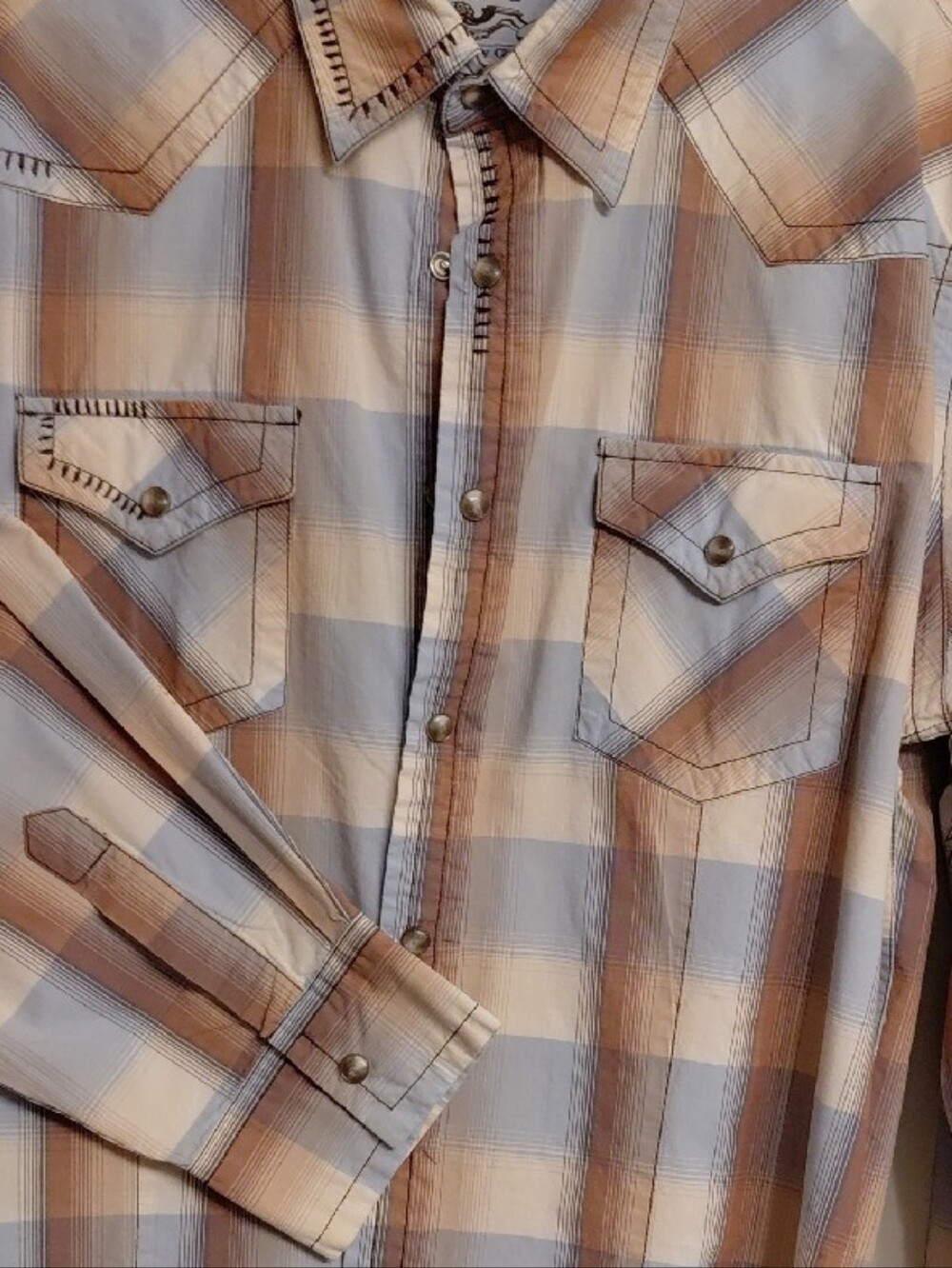 7 Diamonds Men's Tan and White Plaid Button-Down Shirt